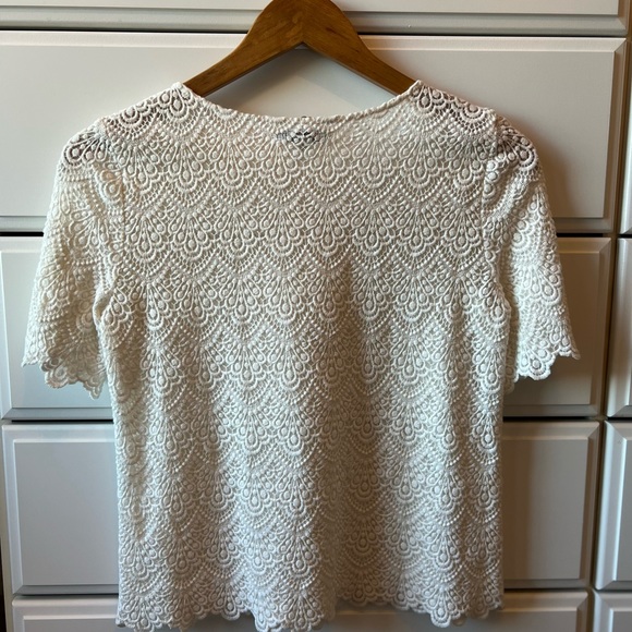 Classic white lace size small top from Madewell.  Excellent condition. - Picture 5 of 6